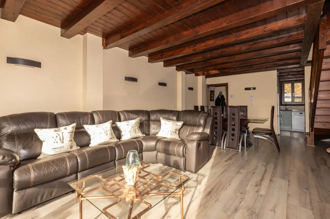 Sala d'estar de Dúplex en venda en Vielha e Mijaran amb Calefacció, Jardí privat i Parquet