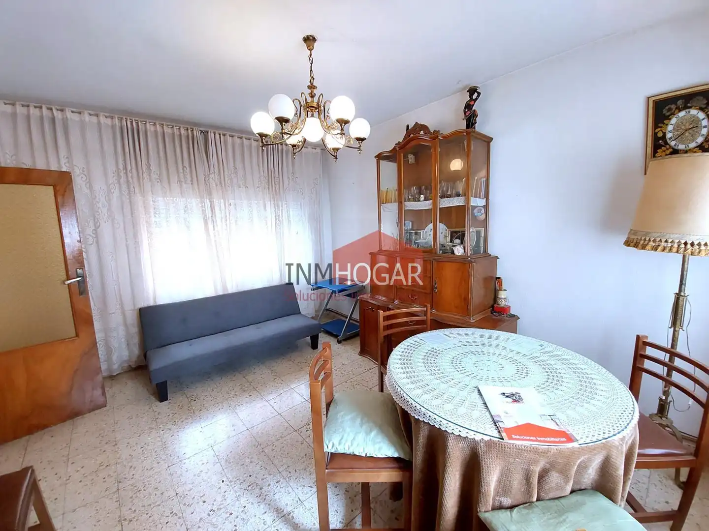 Sala d'estar de Pis en venda en Ávila Capital amb Calefacció i Moblat