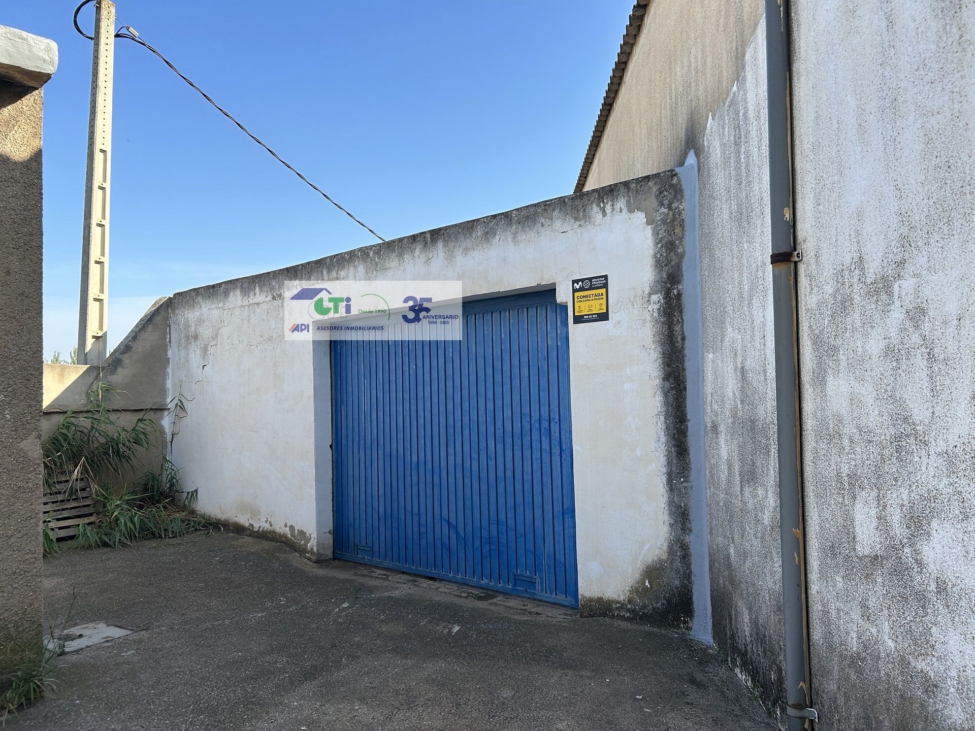 Exterior view of Industrial buildings for sale in  Zaragoza Capital