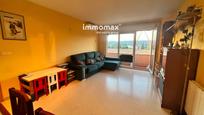 Living room of Flat for sale in Vilanova i la Geltrú  with Air Conditioner, Heating and Terrace