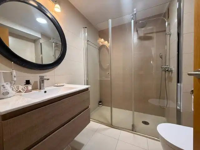 Baño de Piso de alquiler en Murcia con Aire acondicionado, Calefacción y Jardín privado