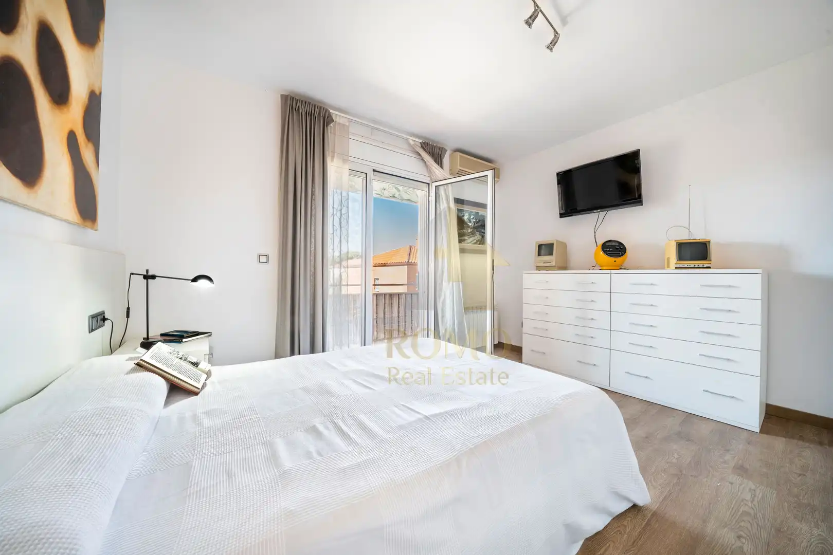 Habitación de Casa o chalet en venta en Santa Perpètua de Mogoda con Aire acondicionado, Calefacción y Jardín privado