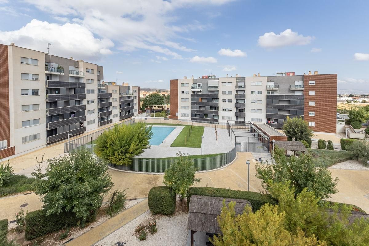 Vista exterior de Pis en venda en Alhendín amb Aire condicionat, Terrassa i Balcó