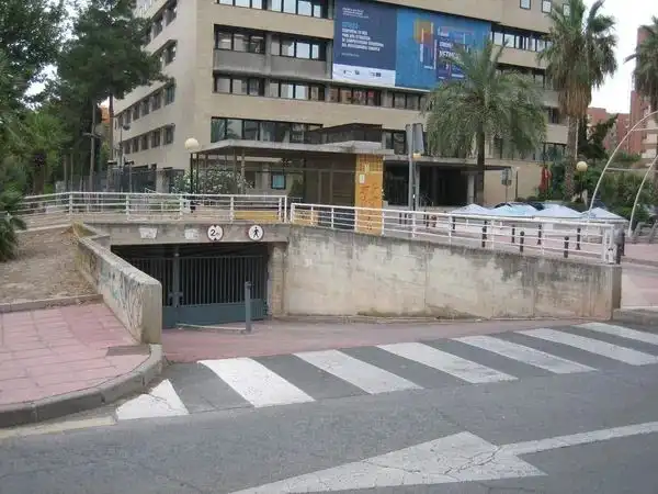 Vista exterior de Garatge de lloguer en Murcia