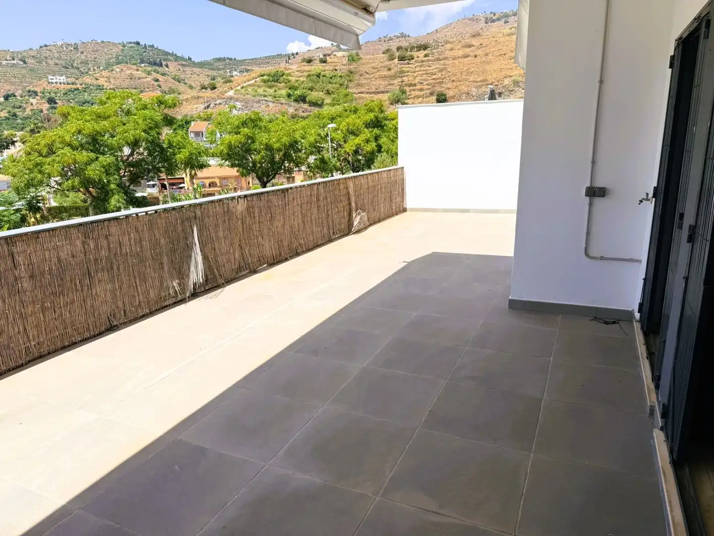 Terrasse von Wohnung zum Verkauf in Almuñécar mit Klimaanlage, Heizung und Terrasse