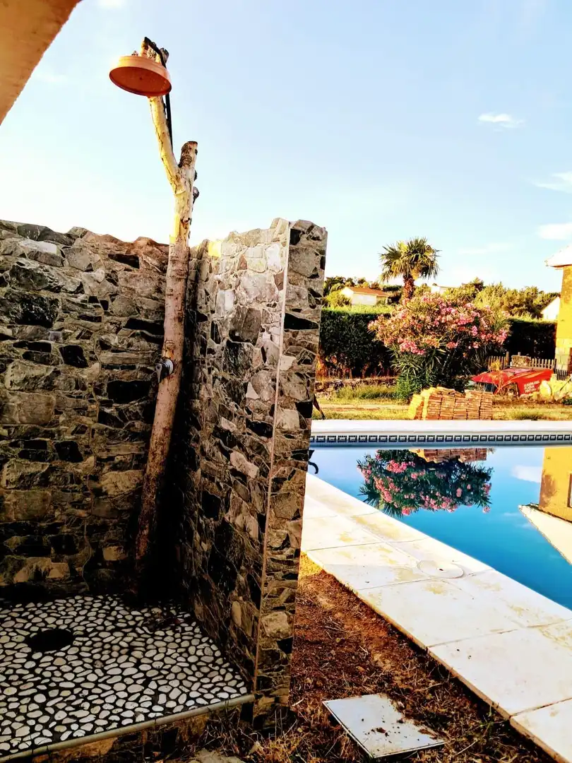 Piscina de Casa o xalet en venda en Matarrubia