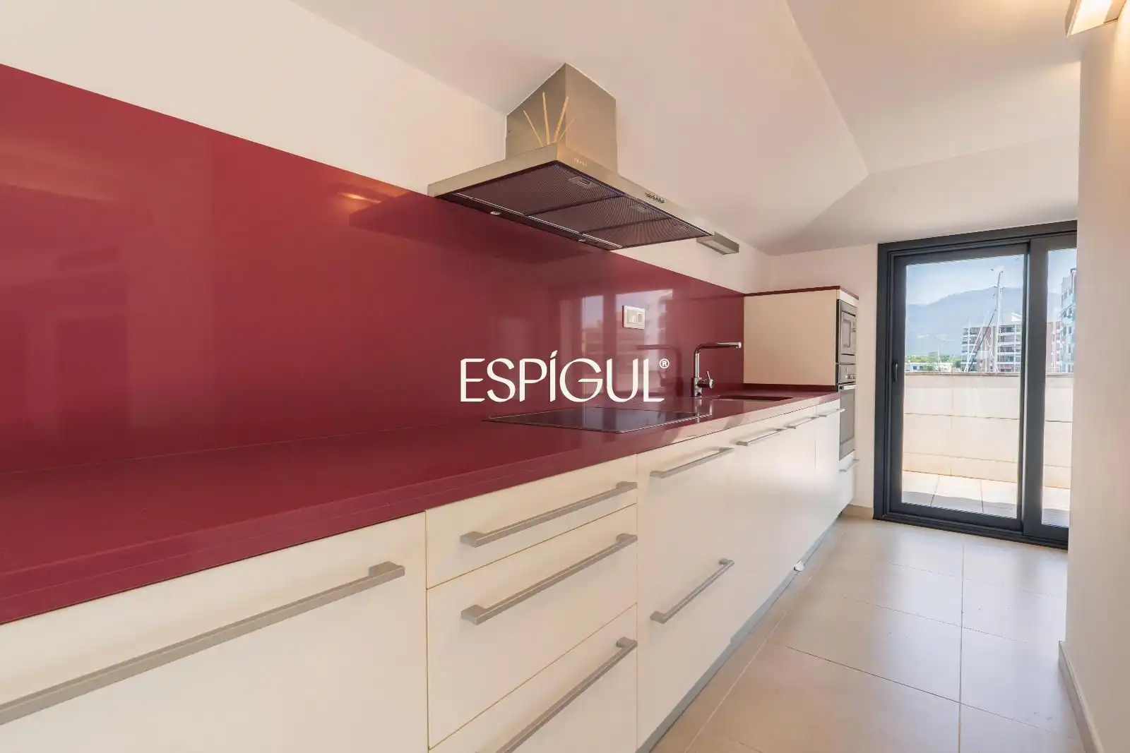 Cuina de Casa o xalet en venda en Roses amb Aire condicionat, Calefacció i Terrassa