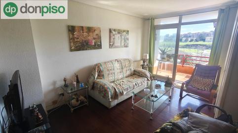 Foto 2 de Piso en venta en Avenida de Cantabria, La Pereda, Santander