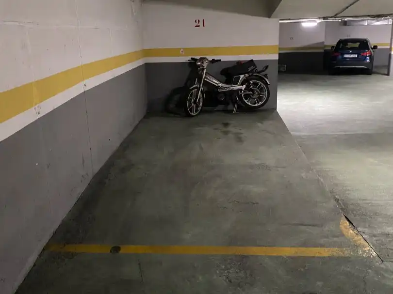 Parking of Garage for rent in Soutomaior
