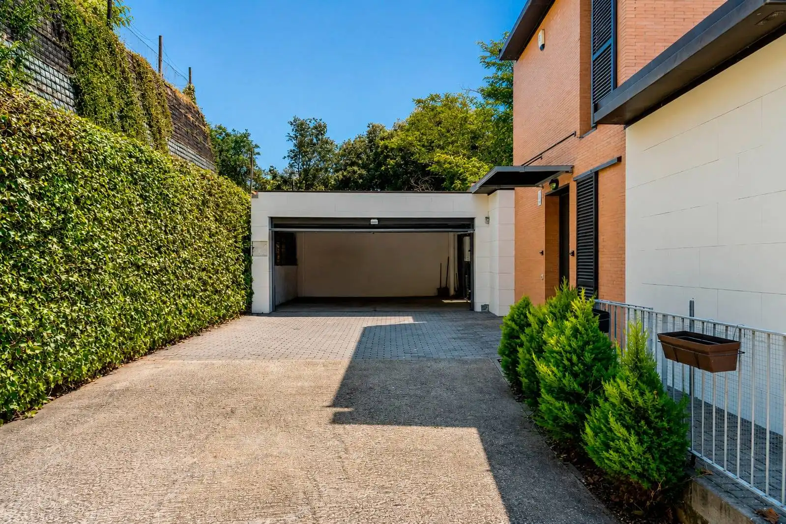 Parkplatz von Haus oder Chalet zum Verkauf in Sant Vicenç de Montalt mit Klimaanlage, Heizung und Privatgarten