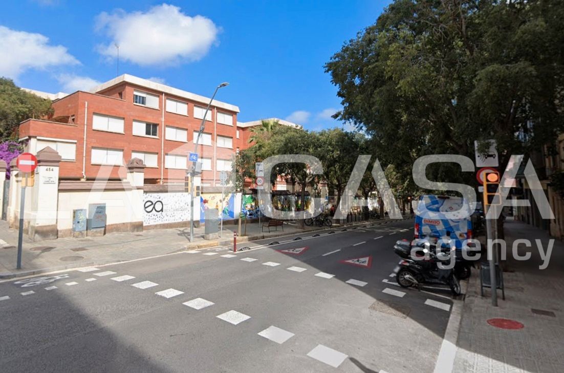 Vista exterior de Casa o xalet en venda en  Barcelona Capital