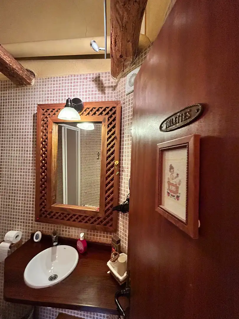 Baño de Finca rústica en venta en Alpens con Calefacción, Parquet y Amueblado