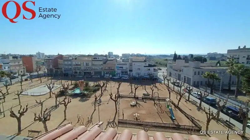 Terraza de Casa adosada en venta en Pineda de Mar con Aire acondicionado, Calefacción y Terraza