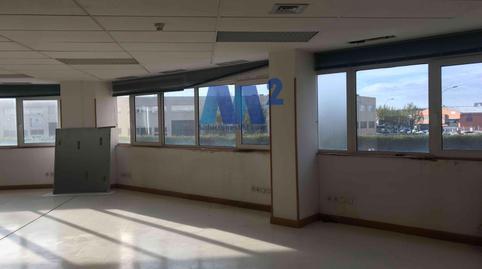 Photo 3 of Office to rent in Polígono El Nogal - Malatones - Río de Janeiro, Madrid