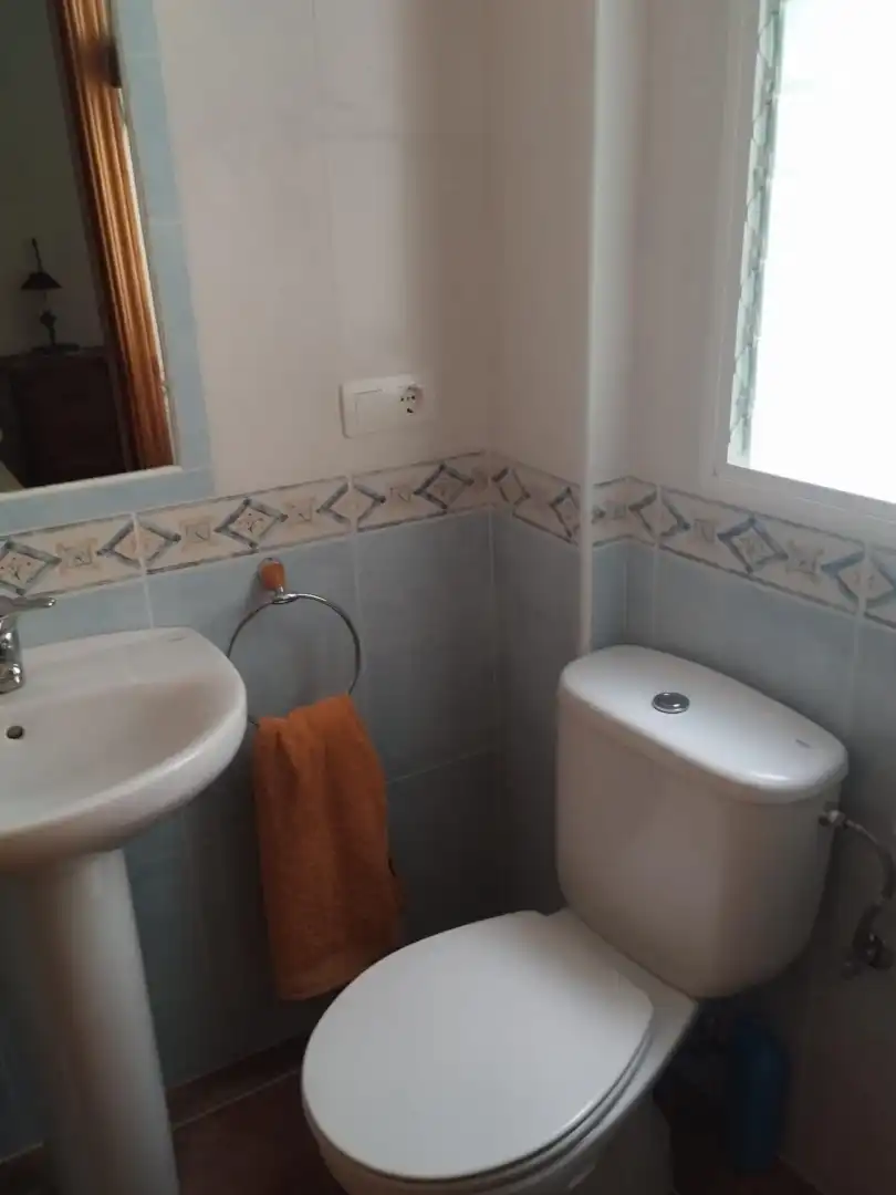 Bany de Casa adosada en venda en Tolox amb Moblat