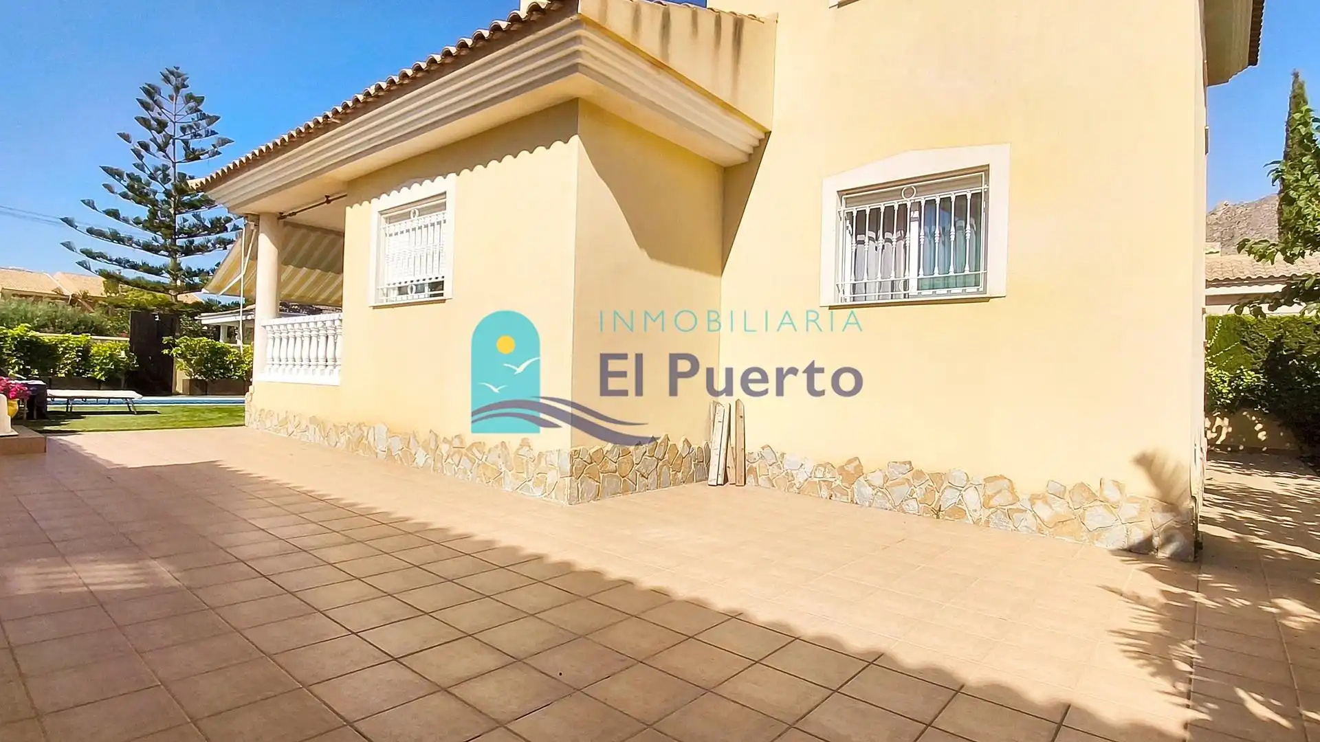 Vista exterior de Casa o chalet en venta en Mazarrón con Jardín privado, Terraza y Piscina