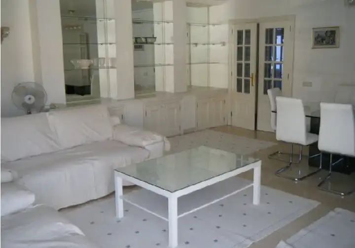 Sala d'estar de Dúplex en venda en Vigo  amb Calefacció, Parquet i Terrassa
