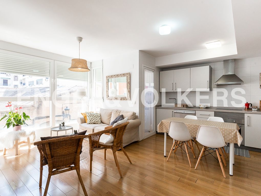 Sala de estar de Piso de alquiler en  Valencia Capital con Aire acondicionado, Calefacción y Terraza