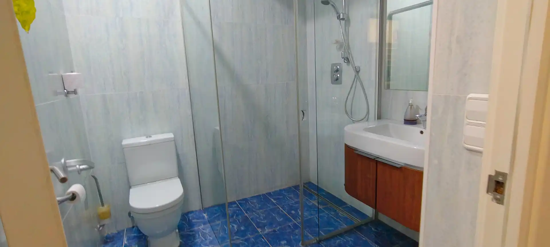 Badezimmer von Geschaftsraum zum Verkauf in  Pamplona / Iruña