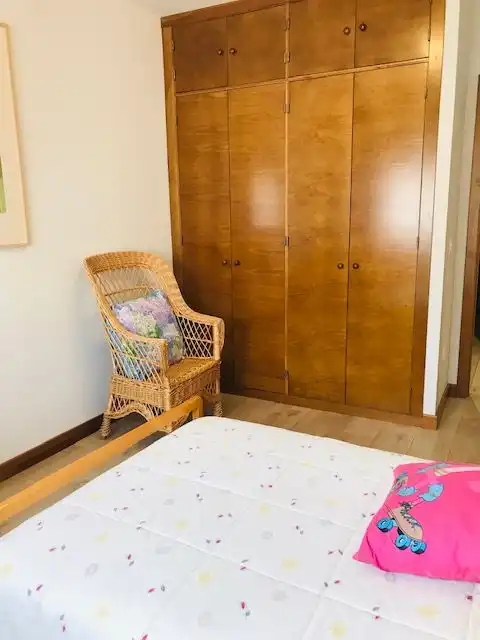 Dormitori de Casa o xalet en venda en Cuéllar amb Calefacció, Jardí privat i Terrassa
