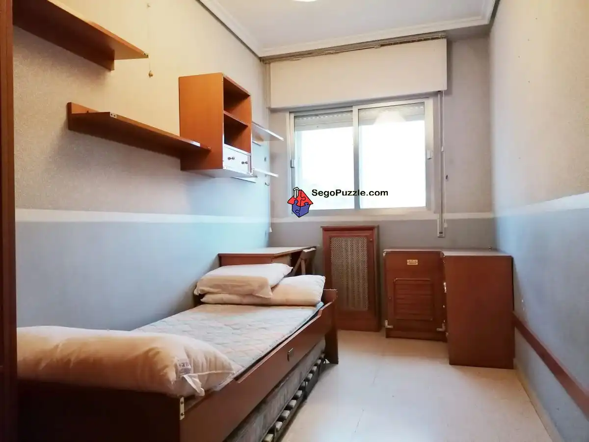 Habitación de Piso en venta en Segovia con Calefacción, Terraza y Amueblado