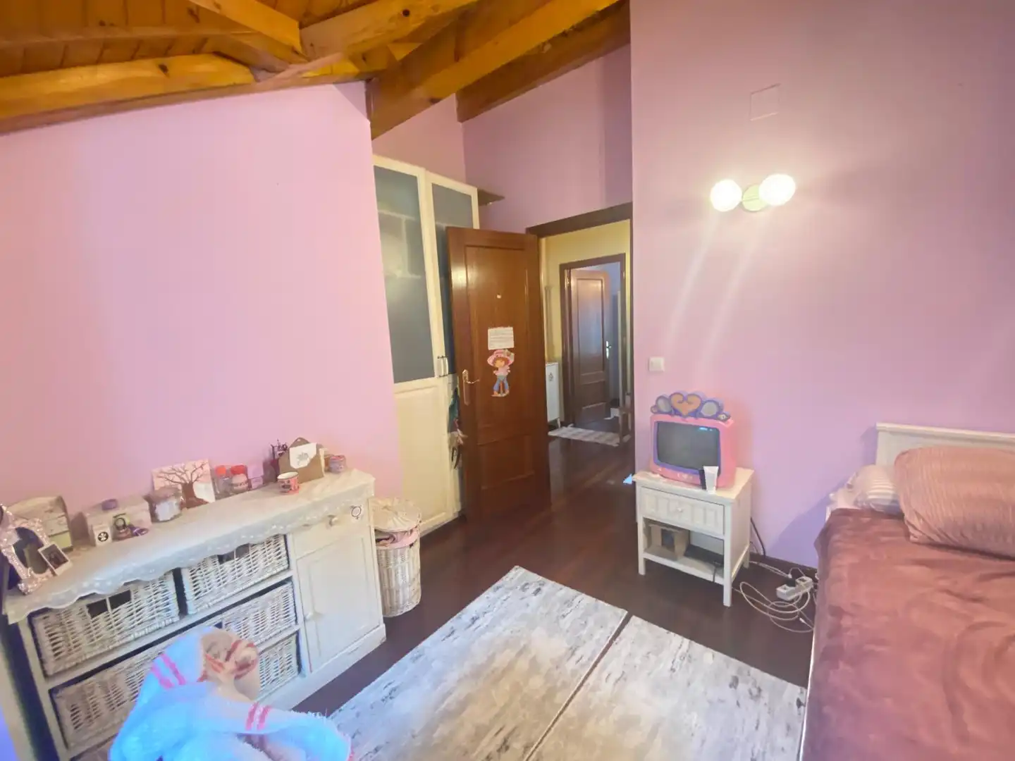 Living room of Detached homes for sale in Castro-Urdiales  with Heating, Private garden and Parquet flooring