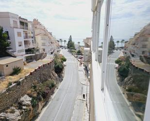 Vista exterior de Àtic en venda en Gualchos amb Aire condicionat, Terrassa i Piscina