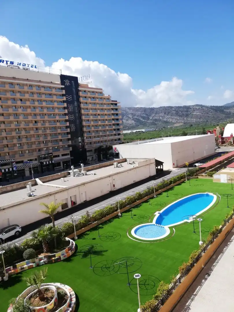 Piscina de Apartamento en venta en Oropesa del Mar / Orpesa con Aire acondicionado, Amueblado y Balcón