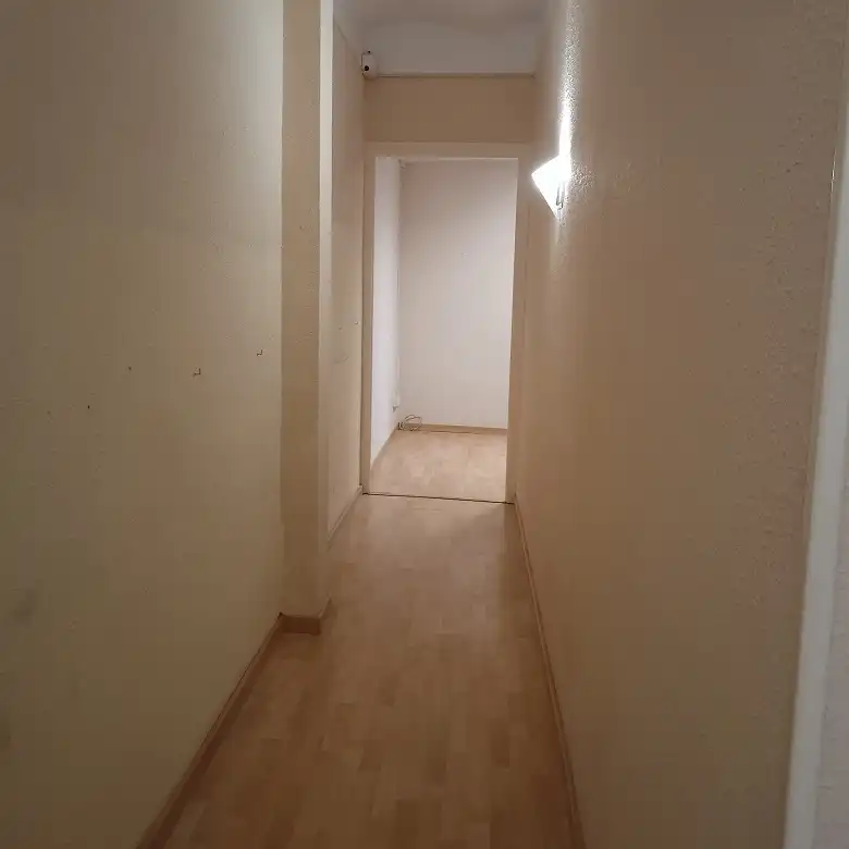 Büro zum Verkauf in Tarragona mit Klimaanlage, Abstellraum und Balkon