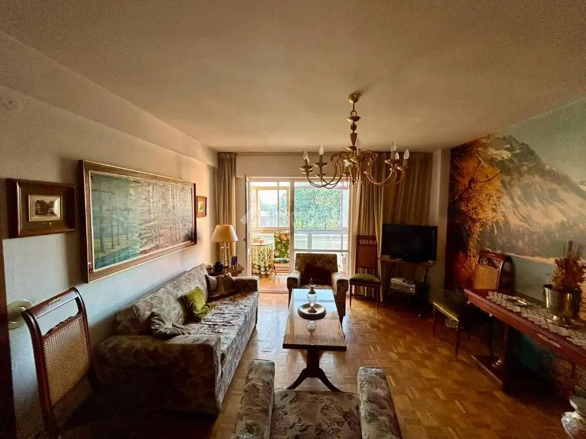 Sala de estar de Piso en venta en Madrid con Calefacción, Terraza y Balcón