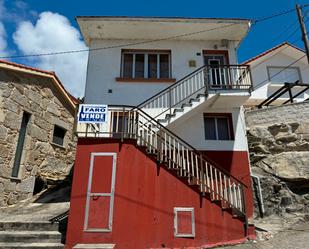 Vista exterior de Casa o xalet en venda en Carnota amb Balcó