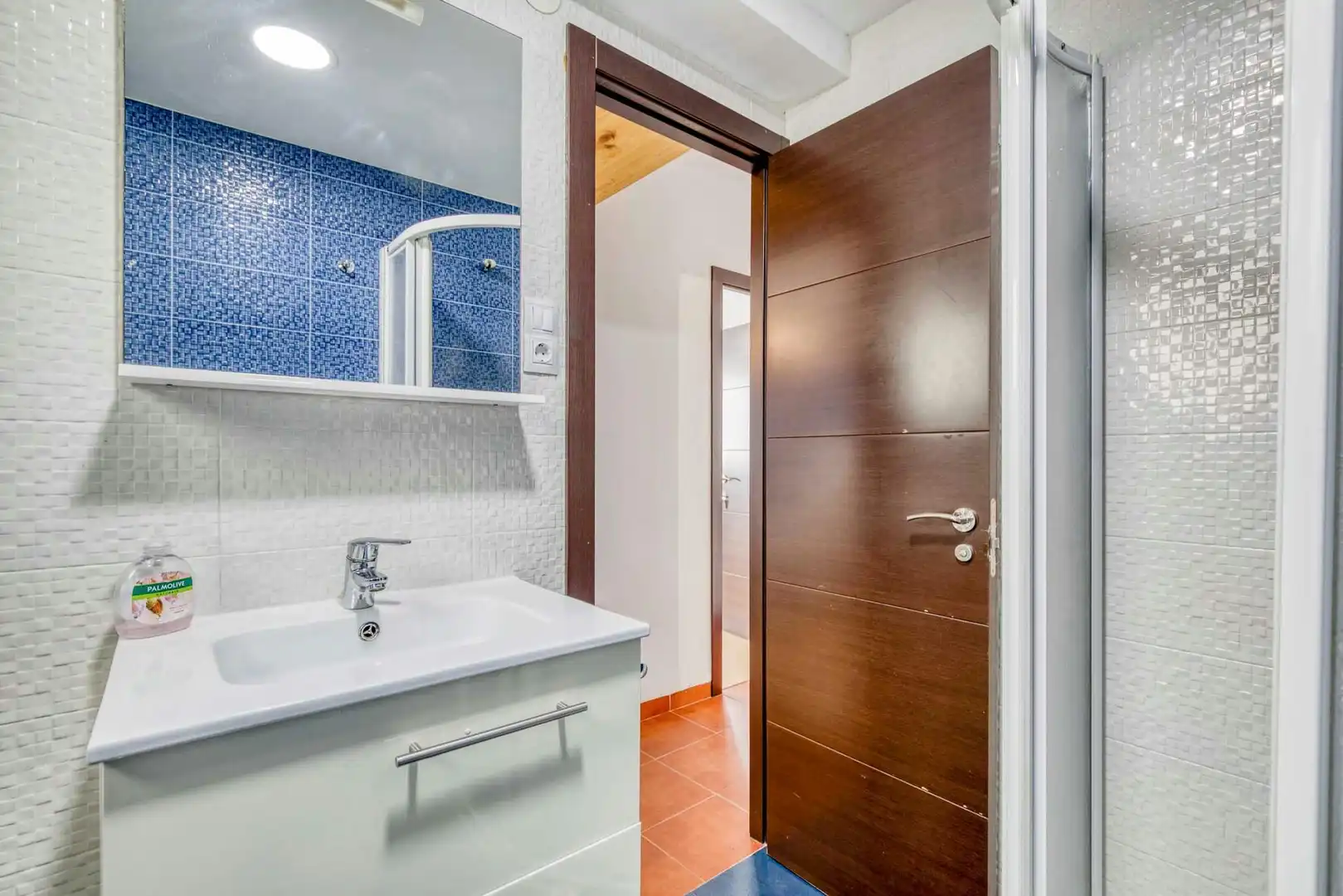 Badezimmer von Wohnung zur untervermieten in Valencia mit Klimaanlage, Möbliert und Waschmaschine