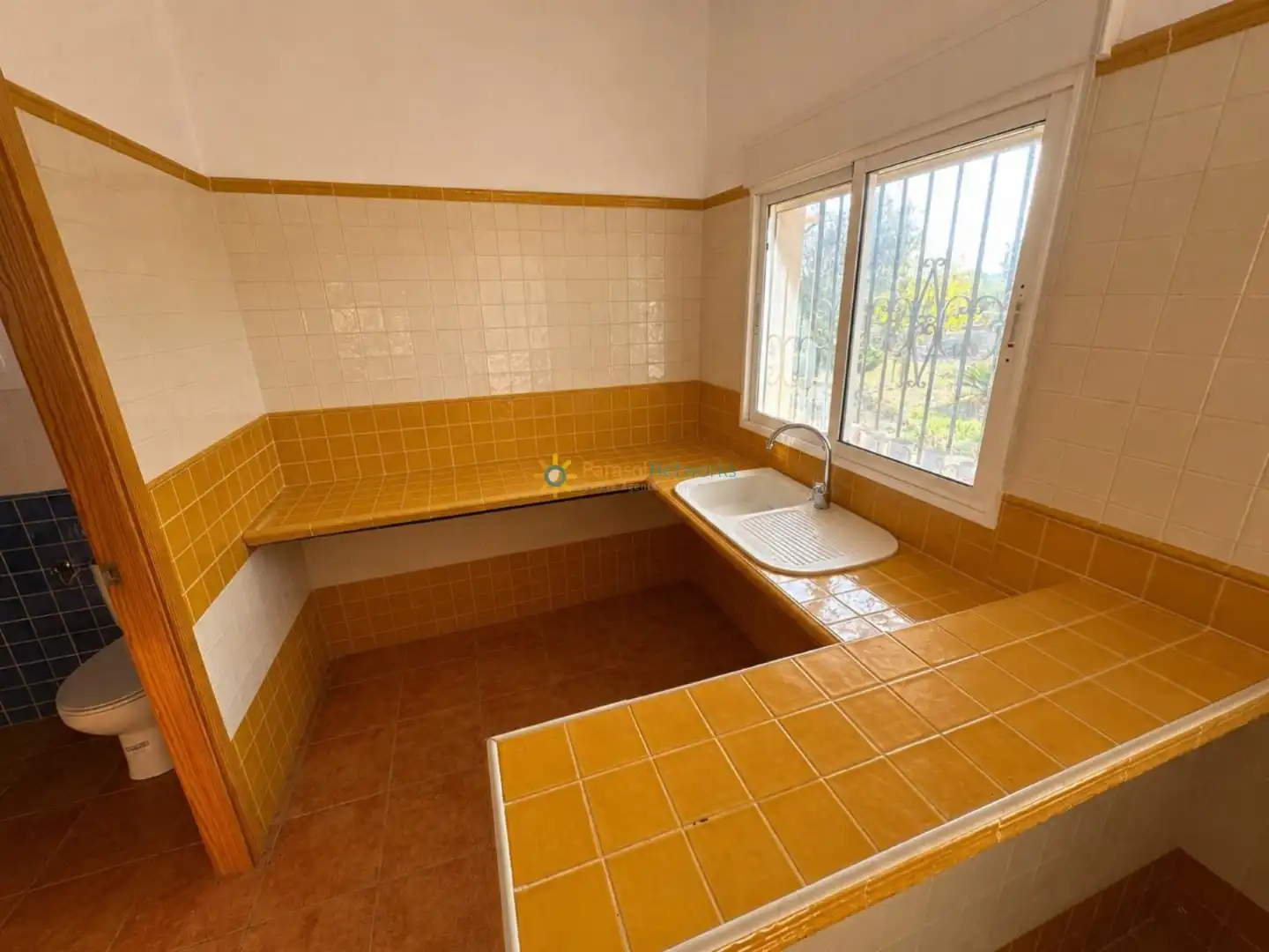 Cuina de Finca rústica en venda en El Palomar amb Jardí privat, Terrassa i Traster