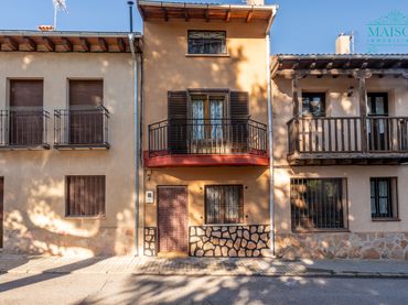 Reihenhaus mit Balkon zum Verkauf in Calle Zacarías Martín