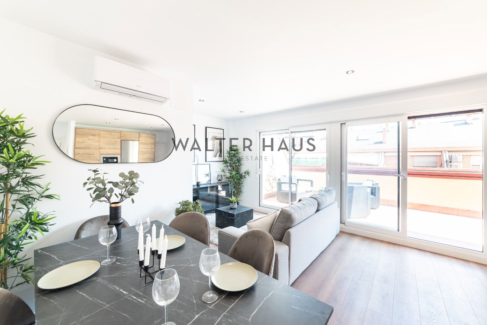 Dining room of Attic for sale in  Madrid Capital  with Air Conditioner, Heating and Terrace