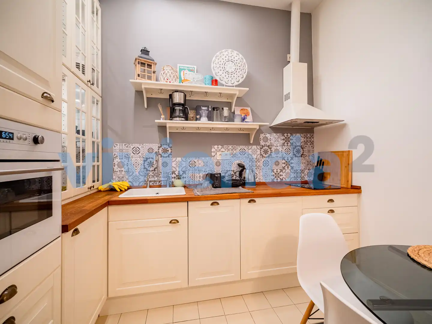 Kitchen of Flat for rent in Madrid  with Air Conditioner, Heating and Balcony