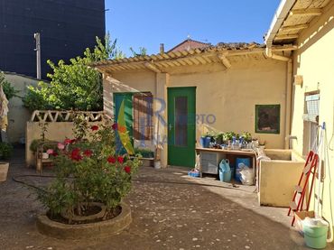 Casa con jardín en venta en Valencia de Don Juan