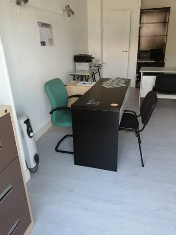 Local comercial en Alquiler en Paseo de la Estación en Solares - Valdecilla