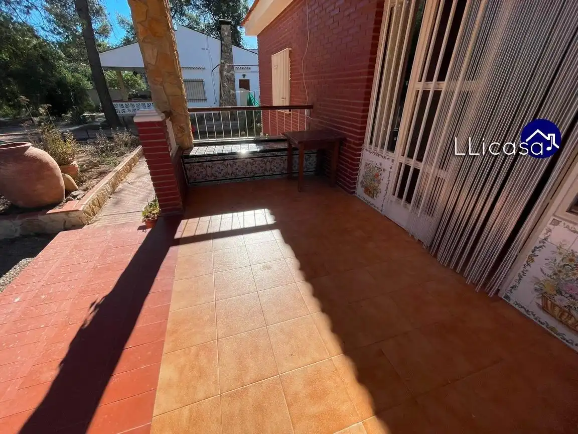Vista exterior de Casa o xalet de lloguer en Olocau amb Calefacció, Jardí privat i Terrassa