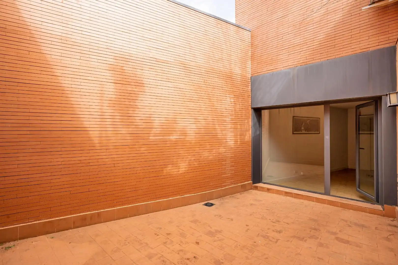 Vista exterior de Àtic en venda en Torrelodones amb Aire condicionat, Calefacció i Jardí privat