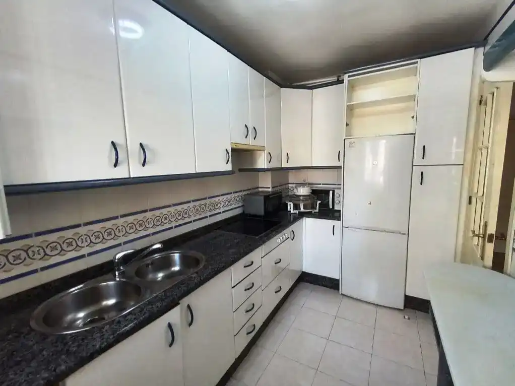 Küche von Wohnung zum Verkauf in Málaga Capital mit Klimaanlage und Schwimmbad