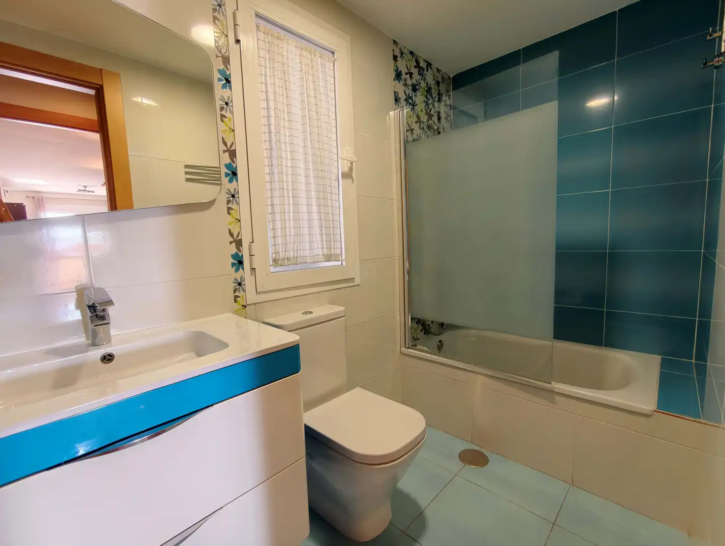 Baño de Piso en venta en Rincón de la Victoria con Aire acondicionado, Calefacción y Terraza