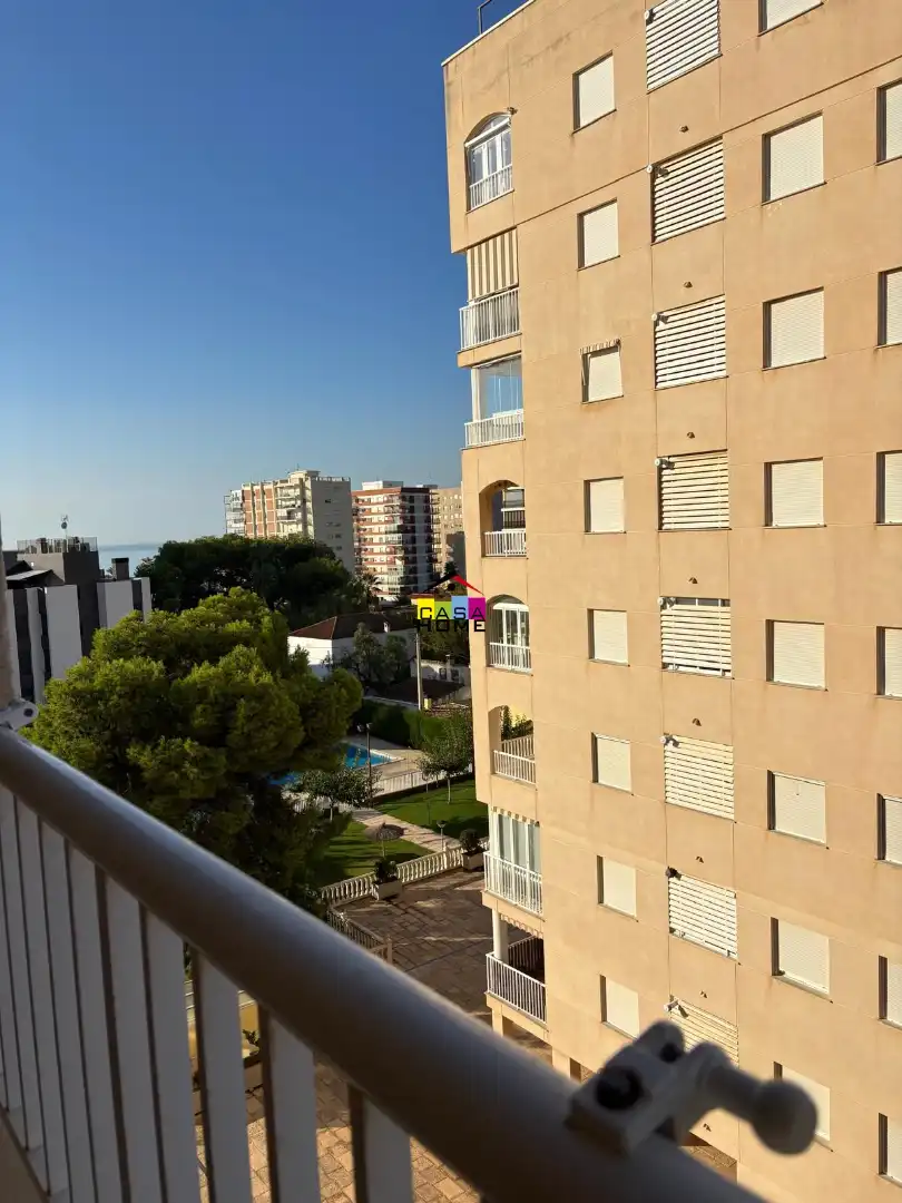 Dormitori de Apartament en venda en Benicasim / Benicàssim amb Aire condicionat, Jardí privat i Moblat