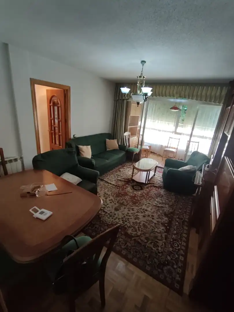 Sala de estar de Piso en venta en Móstoles con Calefacción, Parquet y Amueblado