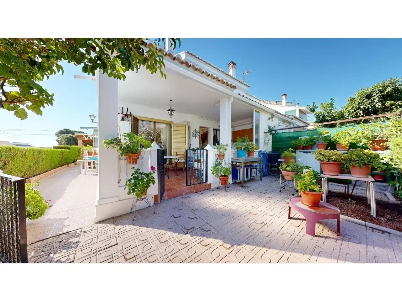 Vista exterior de Casa adosada en venta en Torrent con Aire acondicionado, Calefacción y Jardín privado