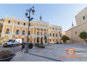 Local comercial en venda a Casco Antiguo