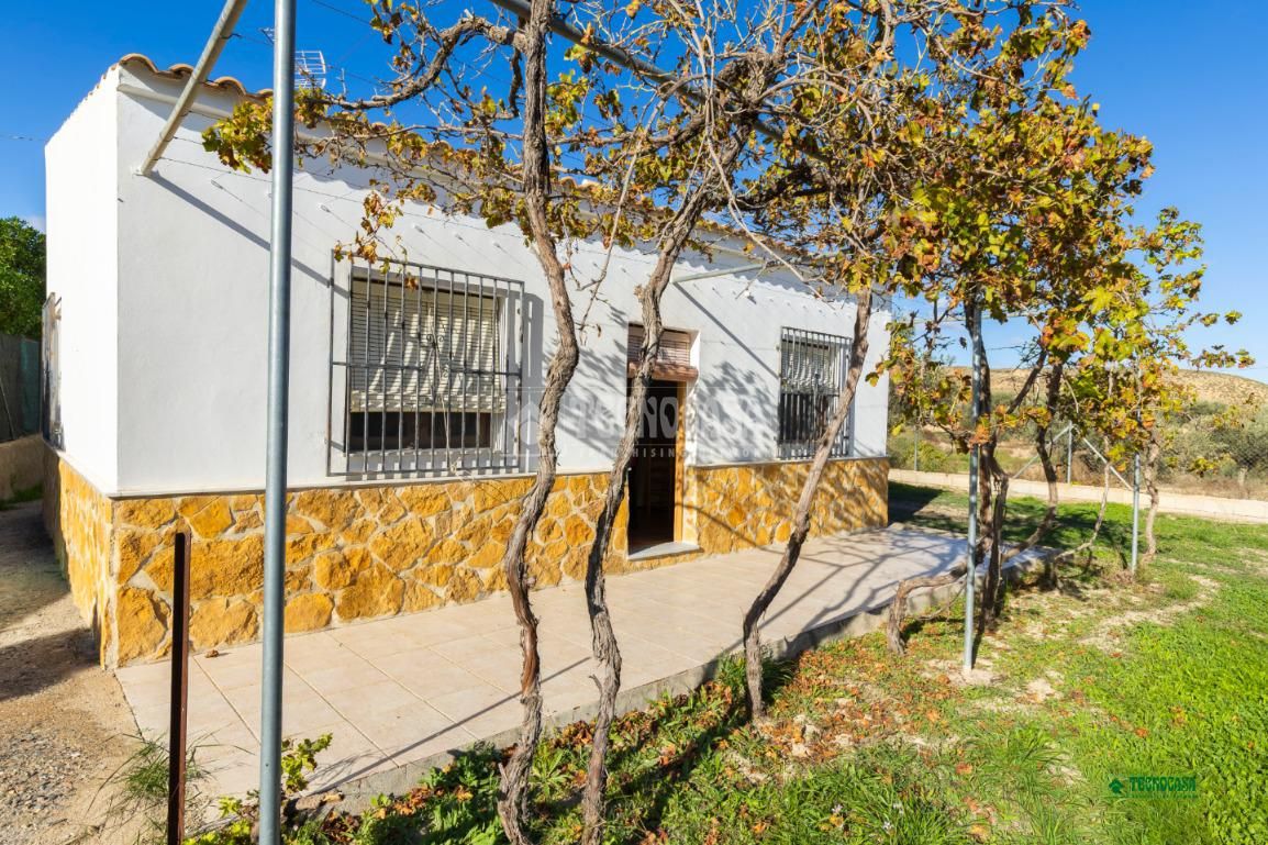 Country house for sale