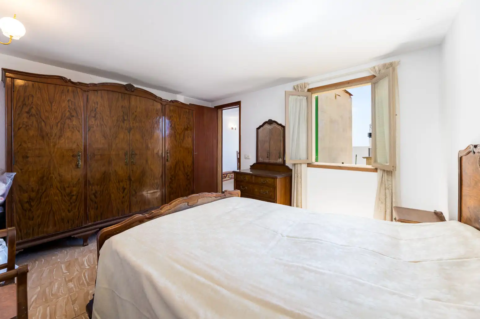 Bedroom of Detached homes for sale in  Palma de Mallorca  with Terrace and Storage room