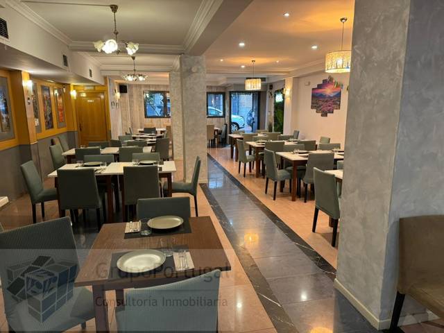 Local comercial en Alquiler en Casco Antiguo