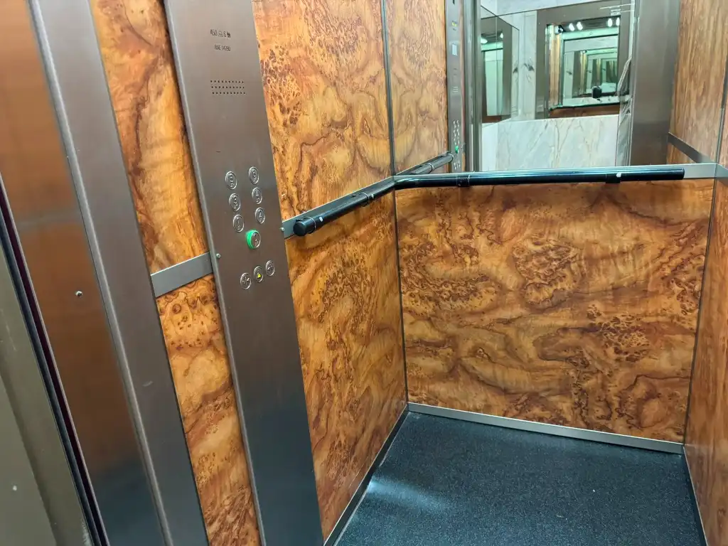 Pis en venda en Gijón  amb Calefacció, Parquet i Traster